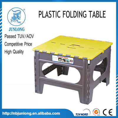 plastic folding table